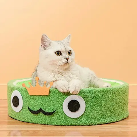 Cama-arranhador em Sisal com Fruta