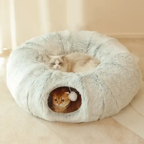 Cama-túnel em Peluche